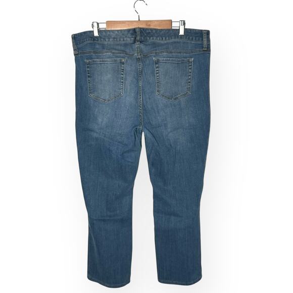 TORRID Distressed High Rise Jeans Medium Wash Slim Straight Denim Stretch 20 - Picture 2 of 8